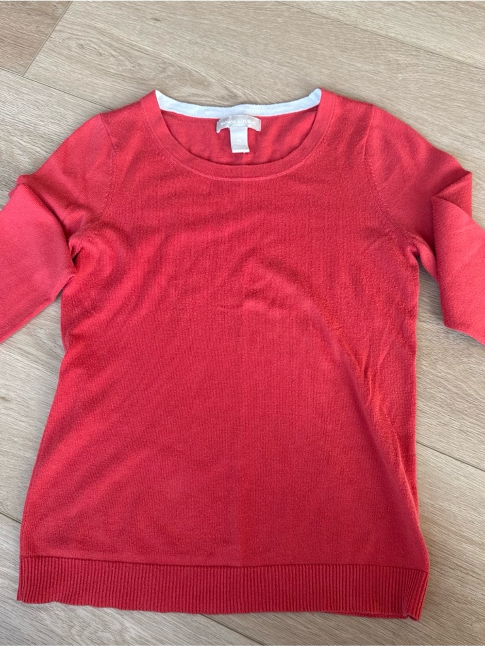 Banana Republic Women's Scoopneck Sweater in red